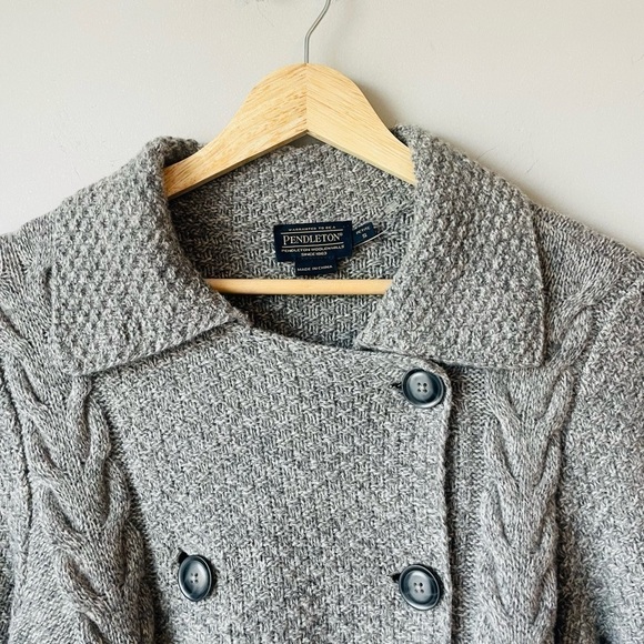 Pendleton Gray Belted Cable Knit Sweater RARE - Picture 7 of 8